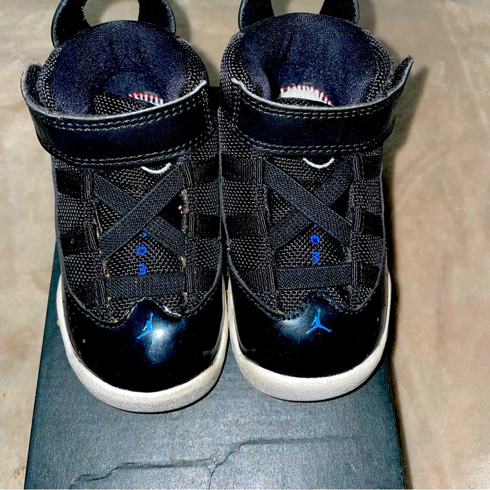 Nike Air Jordan Kids 6 Ring 6c